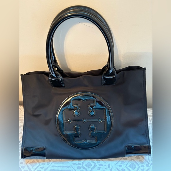 Tory Burch Black Patent Logo Tote - Picture 2 of 9